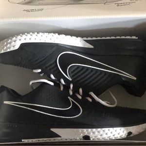 Mens Nike size 15 black and white nearly new
